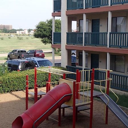 Econo Lodge Inn And Suites Arlington Exterior foto